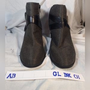 Abella Black 2.5" Joanie's § #